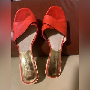 Michael Kors size 8 very cute and comfortable pure leather